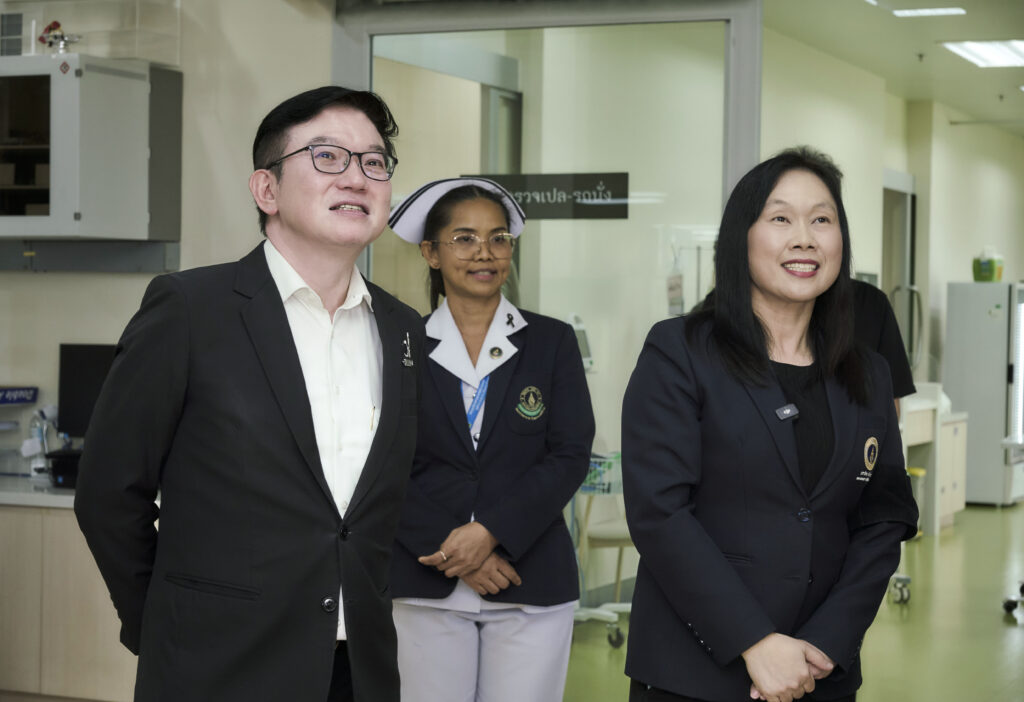 กลุ่มทิสโก้เยี่ยมชมศูนย์บริการสุขภาพผู้สูงอายุศิริราช - สมุทรสาคร 2 2 copy 2 1
